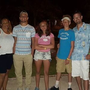 Meet your Posher, Sarina